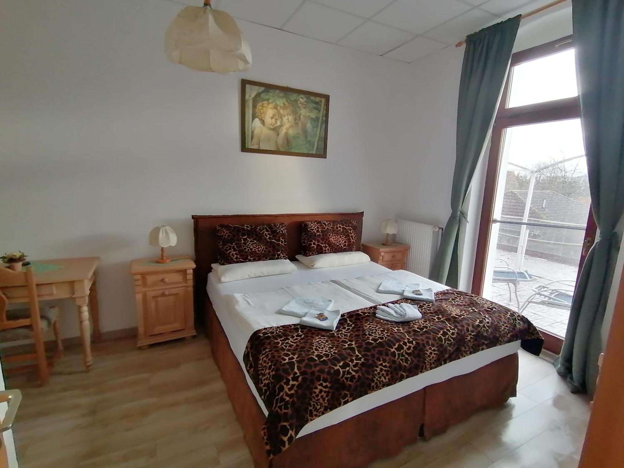 Landhotel Storchenkrug Rühstädt Εξωτερικό φωτογραφία